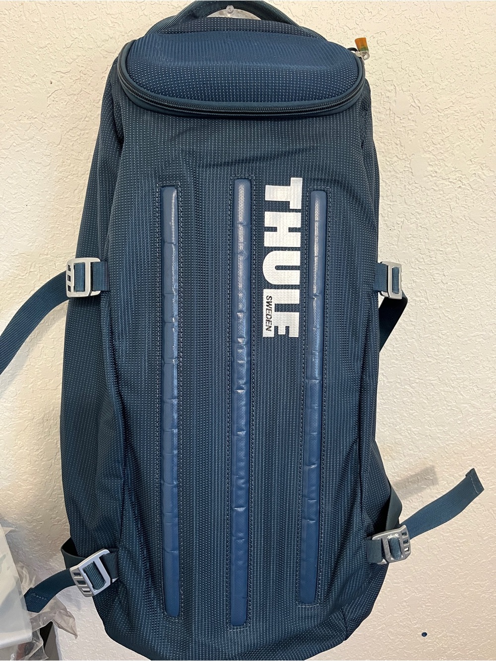 THULE Crossover Navy Blue 40L Crossover Duffle Backpack Bag READ